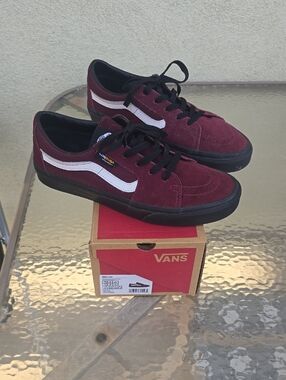 Vans Sk8 Low Men's 10.5 Cordura & Suede Sneakers in Burgundy & Black